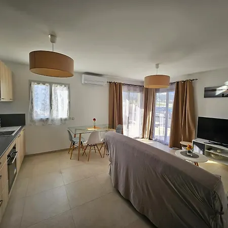Moderne A Avec Terrasse Ensoleillee. Lägenhet *