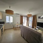 Moderne A Avec Terrasse Ensoleillee. Appartement *